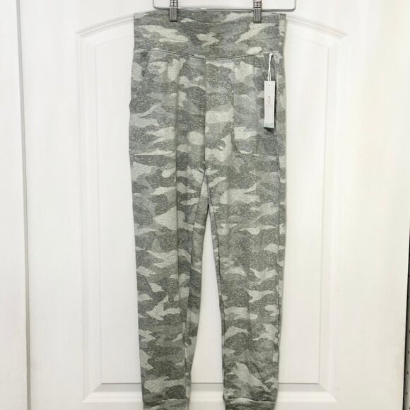 Women's Light Green Camouflage Jogger Sweatpants by Balance Collection, Size S - Picture 1 of 3